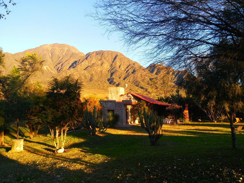 Cabanas Altos Del Velazco 라리오하 외부 사진